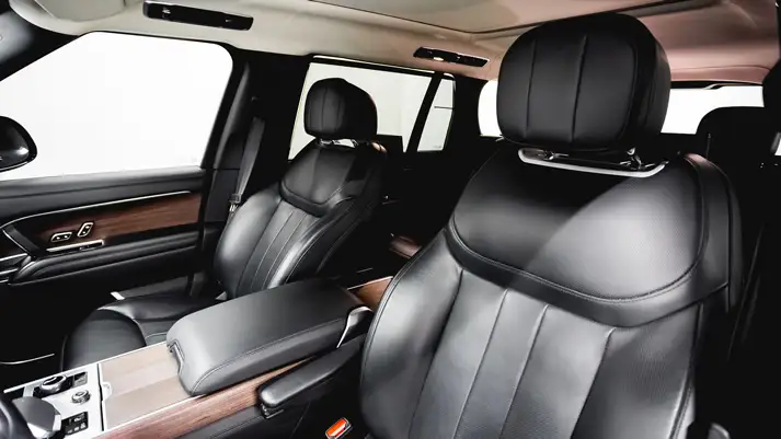 white-range-rover-hse-lwb-autobiography-rental-interior-view-mph-club